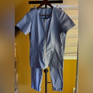 Jaanuu Scrub Set, Zipper front top, Cargo Pant